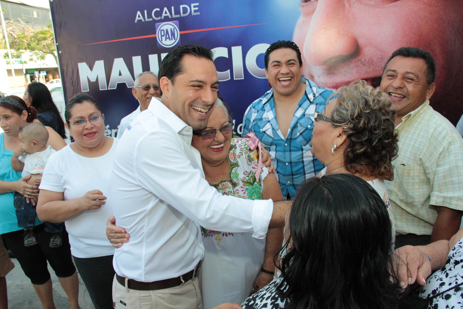 Apoyo perredista al PAN